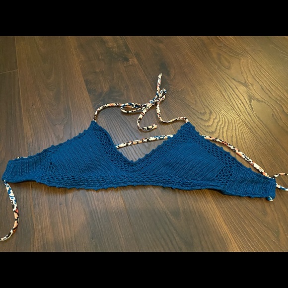 Mix match of bathing suits! - Picture 11 of 13